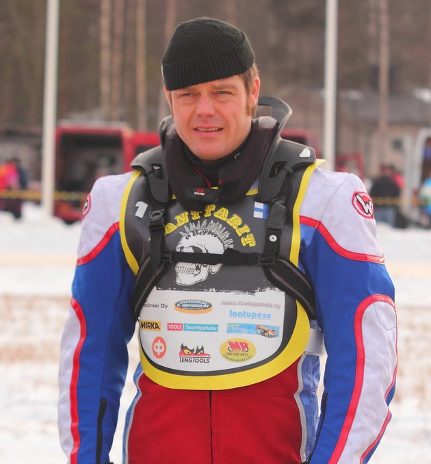 Матс Ярф стал чемпионом Скандинавии по мотогонкам на льду