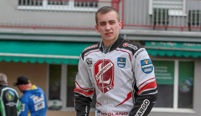 Латвийский гонщик Евгений Костыгов восстонавливается после падения