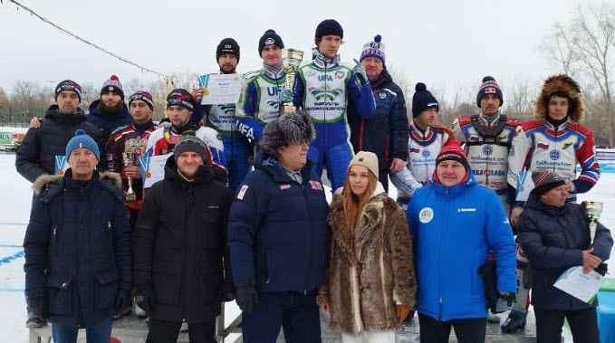 Победители первого этапа Суперлиги по мотогонкам на льду