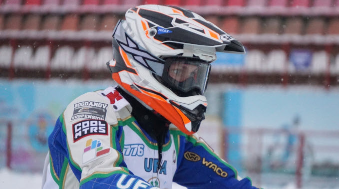 Никита Богданов выиграл первый день в Саранске